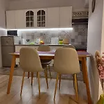 Cozy Great Location Appartamento Tirana